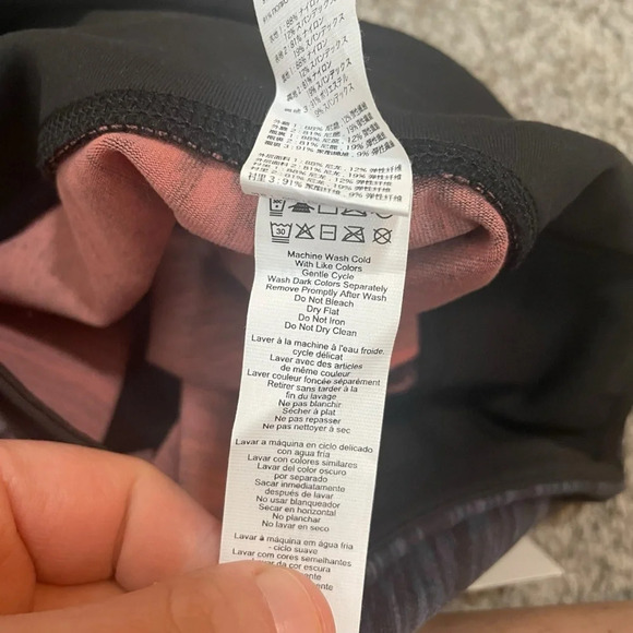 NWT New Balance Printed Elixir Mesh Athletic Leggings in Black/Blue Size S - Picture 12 of 12